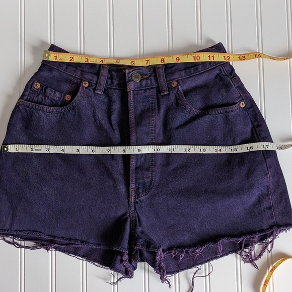 Vintage Levi's 501 Shorts - Picture 10 of 15